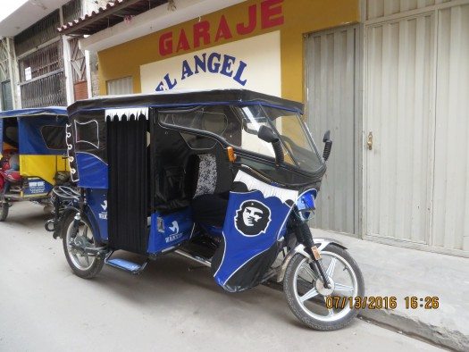Y no es difícil encontrar Moto-taxis con el emblema del Ché Guevara...